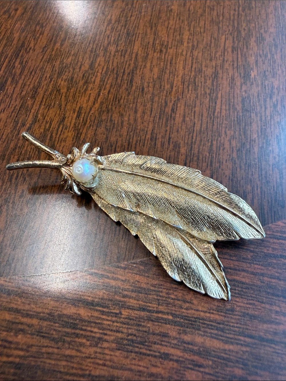 Vintage Gold Tone Feather Leaf Brooch with Faux Opal Accent